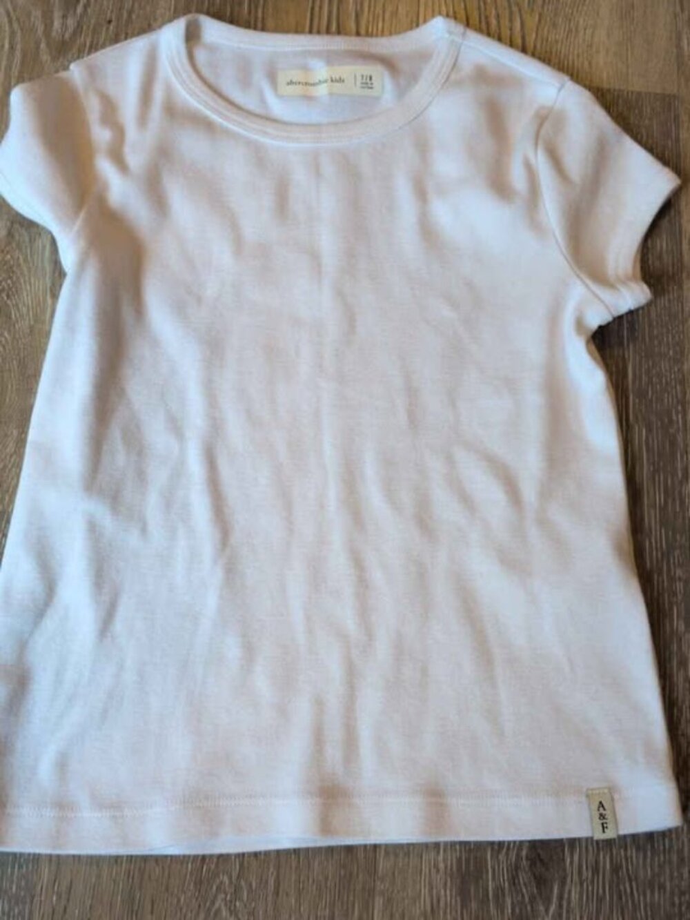 Abercrombie Kids White T-Shirt 7/8 girls